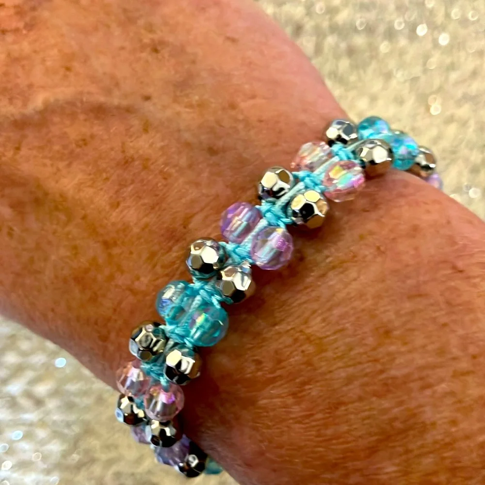 New Super Cute Multicolor Blue Pink Purple Silver Bling Macrame Bracelet - Picture 5 of 6